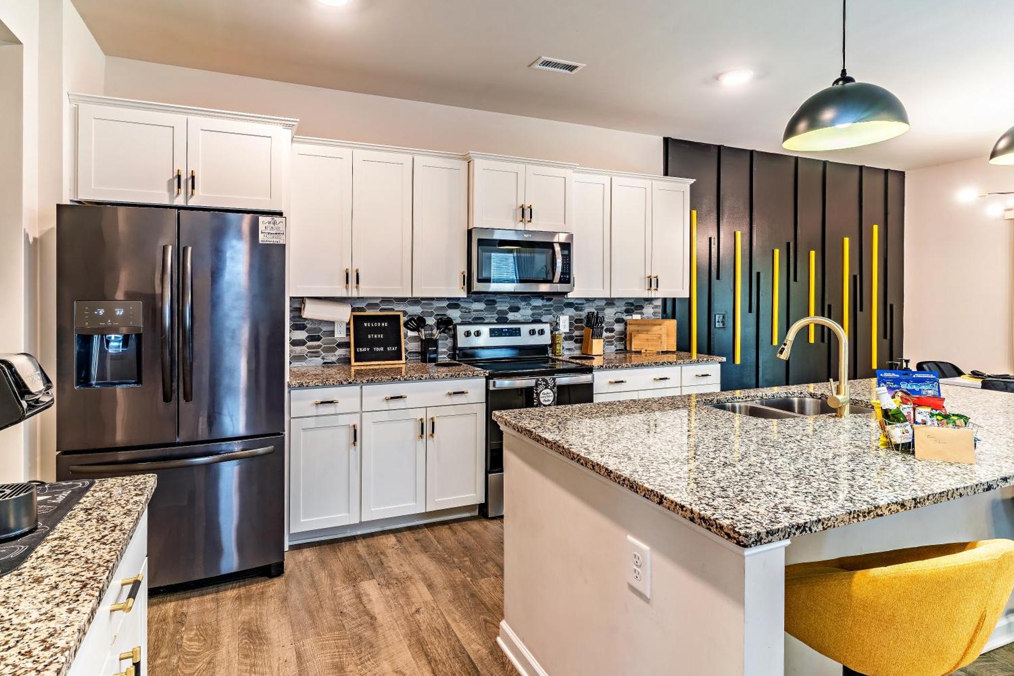 Raleigh Luxe Family Retreat- 15 Min To Downtown, Kids Gear, Fast Wifi For Wfh, Ev & Pet Friendly Villa Екстериор снимка